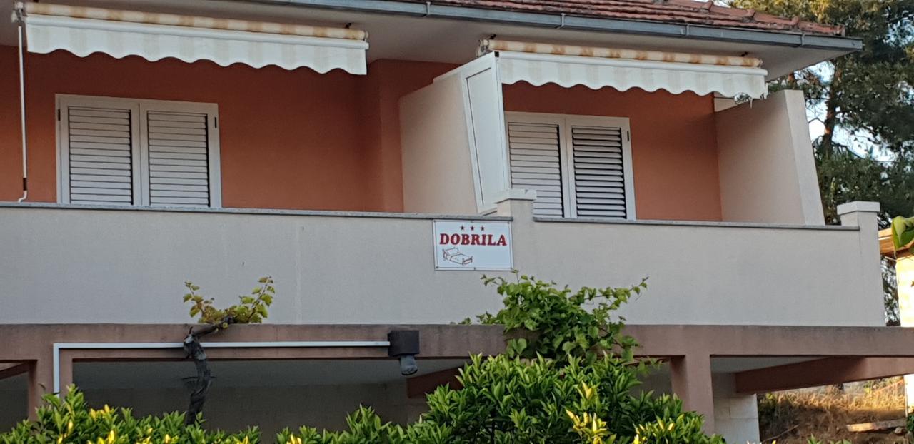 Apartments And Rooms Dobrila Jelsa  Kültér fotó
