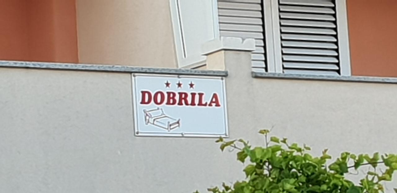 Apartments And Rooms Dobrila Jelsa  Kültér fotó