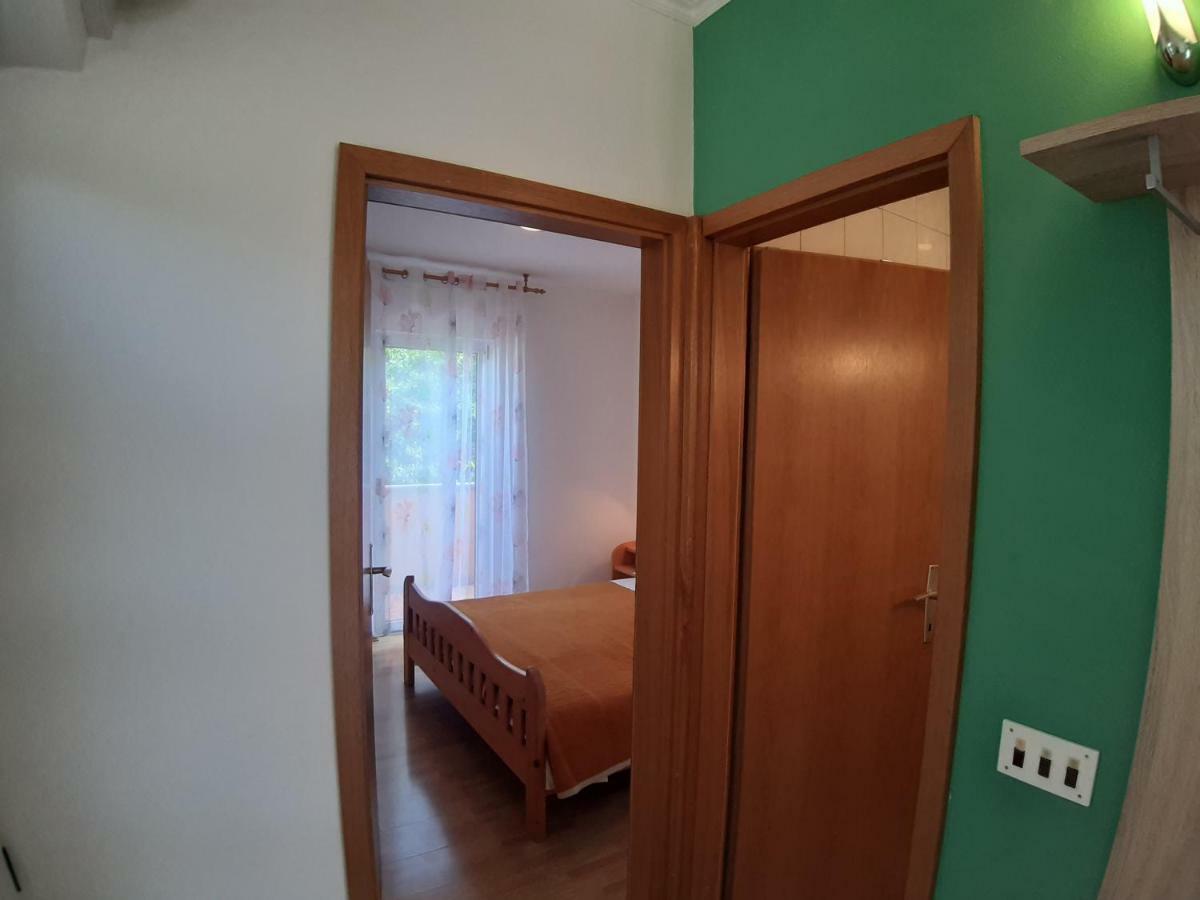 Apartments And Rooms Dobrila Jelsa  Kültér fotó